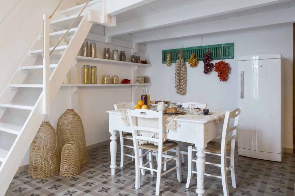 Allure 84 - Little Gem In The Heart Of The Old Town Apartment Polignano a Mare Exterior photo